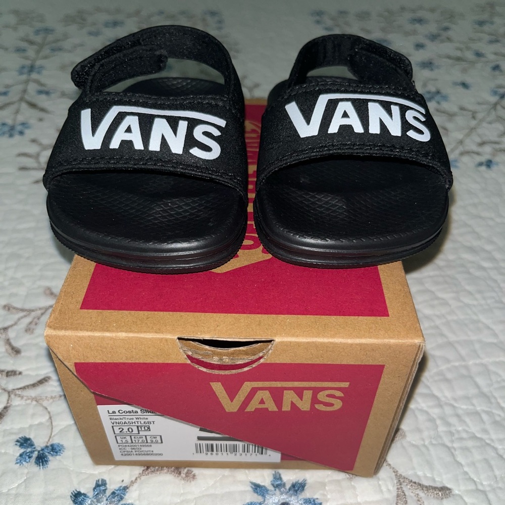 **New** Vans LA Costa Slide-On V, Toddler size 2